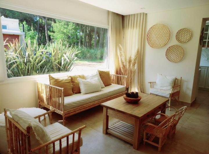 Casa · 321m² · 7 Ambientes · 2 Cocheras
