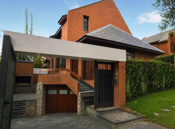 Casa · 160m² · 4 Ambientes · 1 Cochera