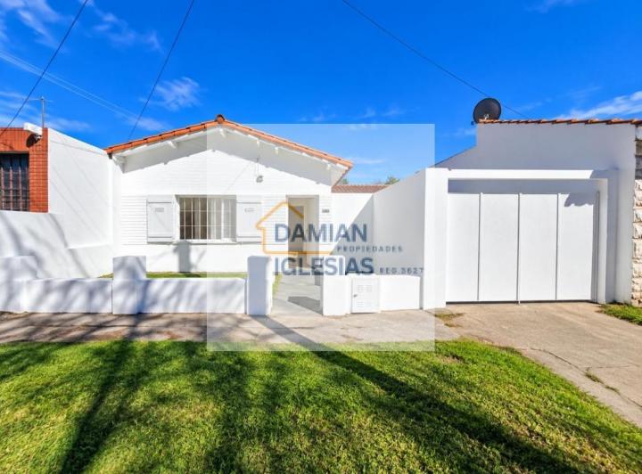 Casa · 75m² · 3 Ambientes · 2 Cocheras