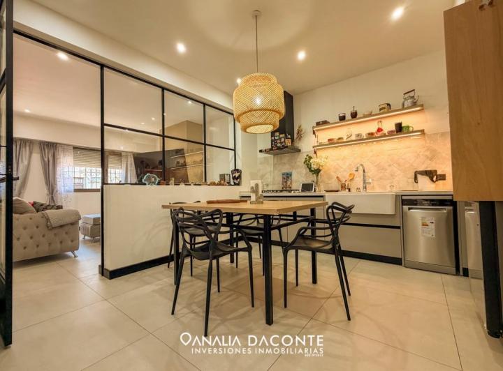 Casa · 190m² · 4 Ambientes · 1 Cochera