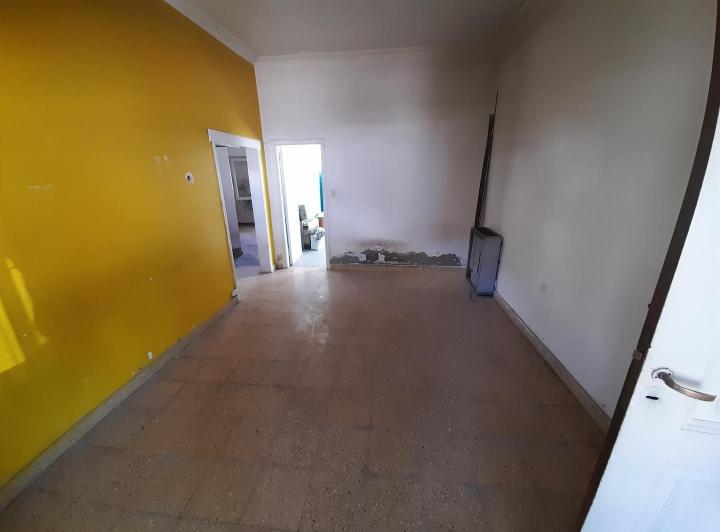 Casa · 200m² · 6 Ambientes · 2 Cocheras