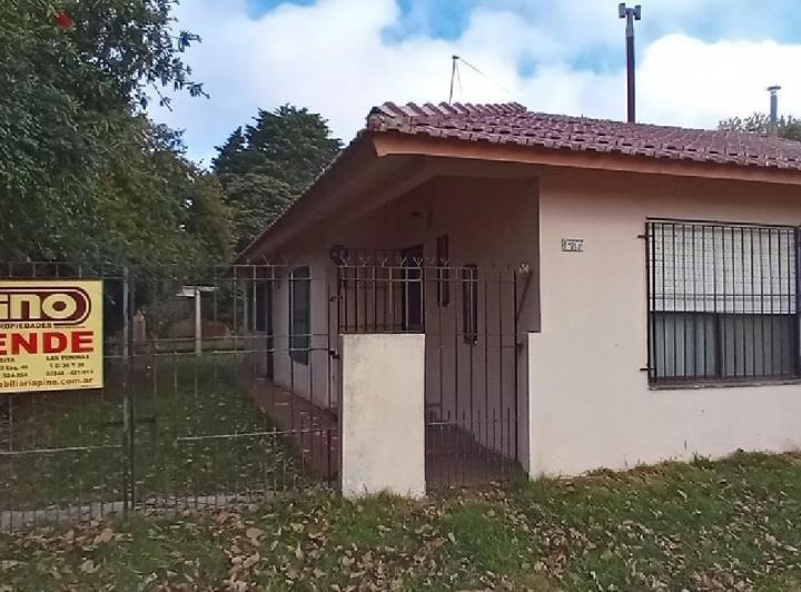 Casa · 80m² · 4 Ambientes · 2 Cocheras