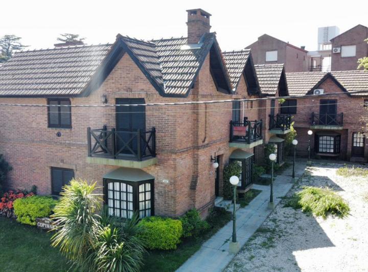 Casa · 85m² · 3 Ambientes · 1 Cochera