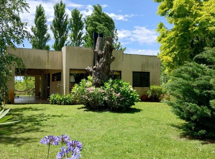 Casa · 110m² · 3 Ambientes · 1 Cochera