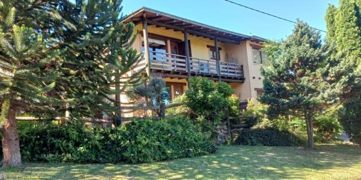 Casa · 164m² · 4 Ambientes · 1 Cochera