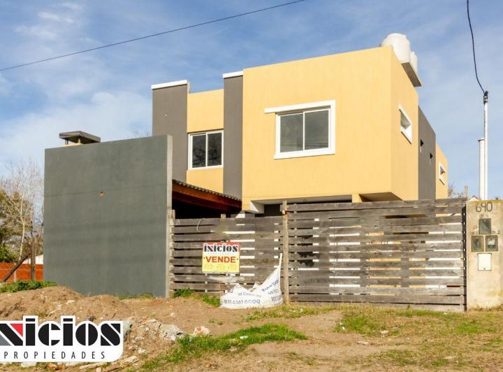 Casa · 1m² · 3 Ambientes · 1 Cochera