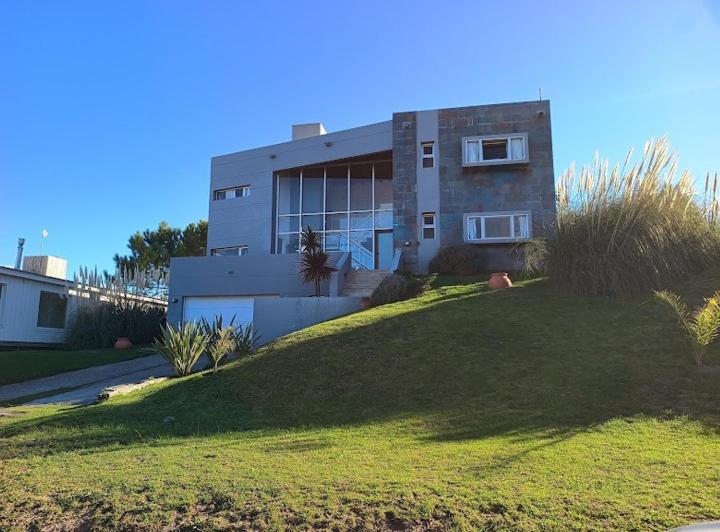Casa · 190m² · 5 Ambientes · 5 Cocheras