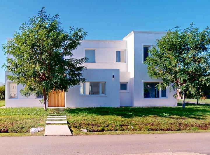 Casa · 185m² · 5 Ambientes