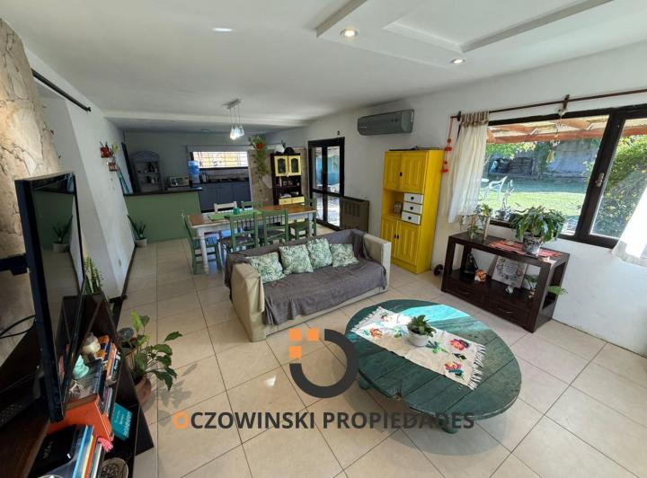 Casa · 100m² · 4 Ambientes · 1 Cochera