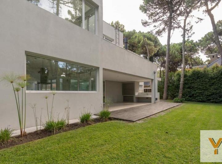 Casa · 314m² · 5 Ambientes