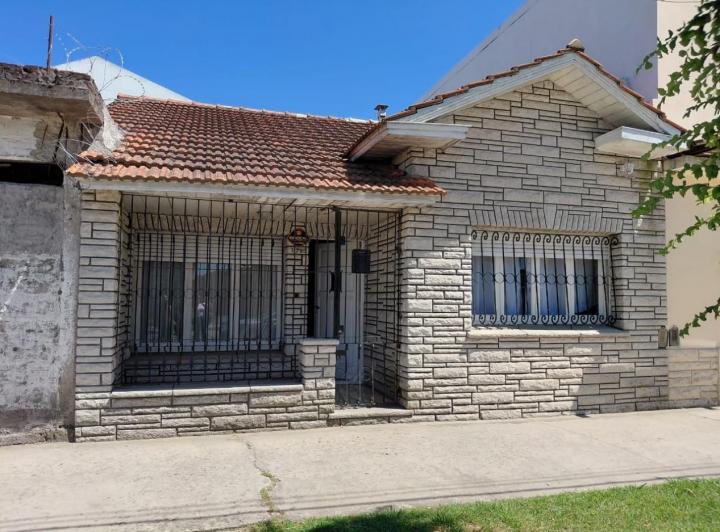 Casa · 150m² · 3 Ambientes · 1 Cochera