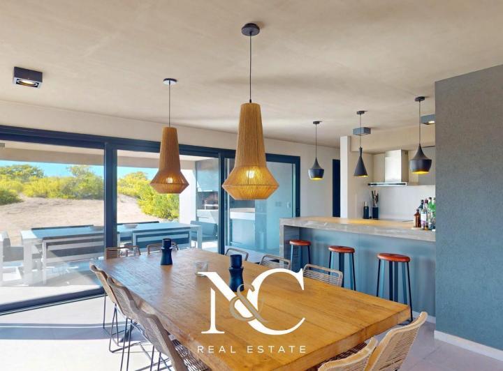 Casa · 142m² · 4 Ambientes