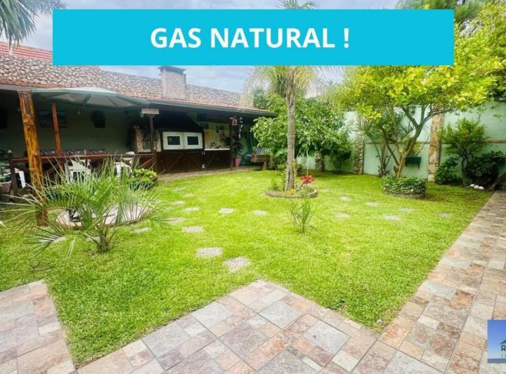 Casa · 95m² · 4 Ambientes · 1 Cochera