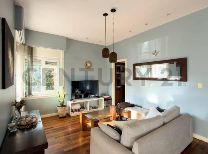 Casa · 184m² · 5 Ambientes · 2 Cocheras