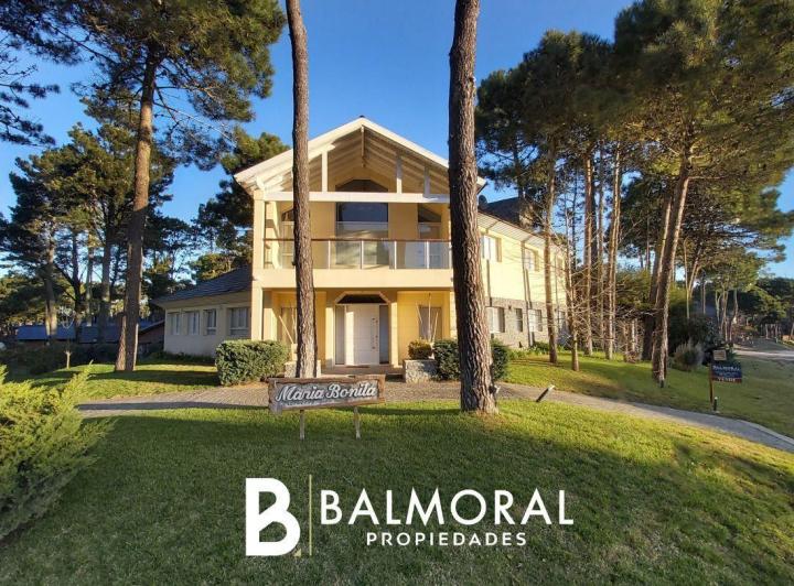 Casa · 247m² · 4 Ambientes