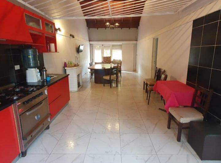 Casa · 180m² · 5 Ambientes · 1 Cochera