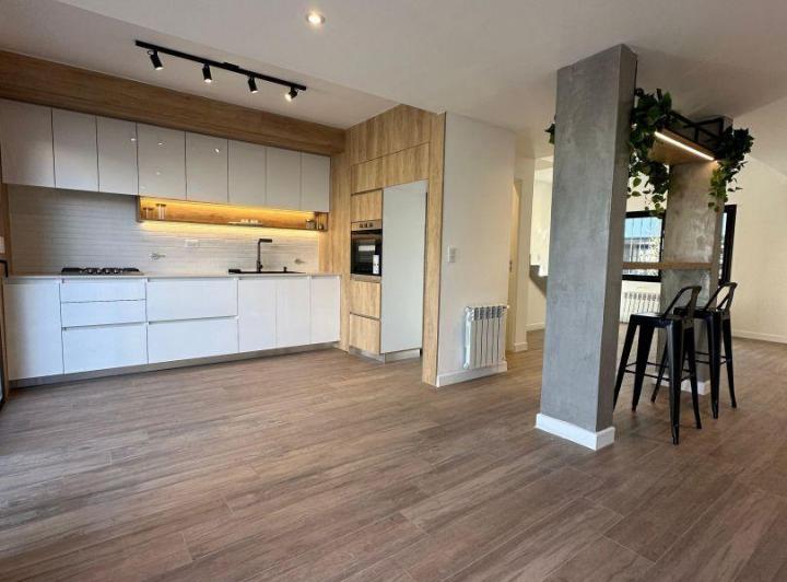 Casa · 100m² · 5 Ambientes · 1 Cochera
