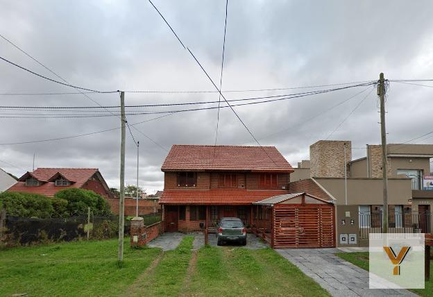 Casa · 85m² · 4 Ambientes · 1 Cochera