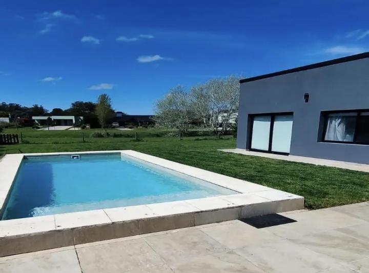 Casa · 220m² · 5 Ambientes