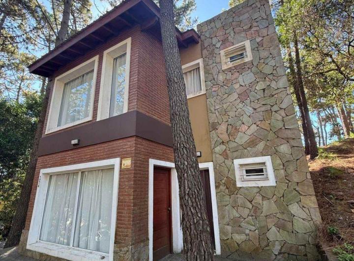 Casa · 94m² · 3 Ambientes · 1 Cochera