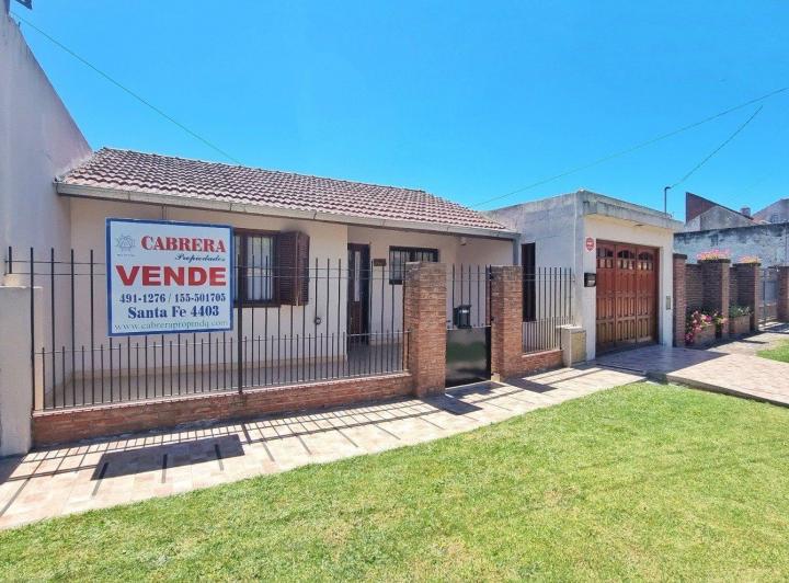 Casa · 230m² · 2 Dormitorios · 1 Cochera