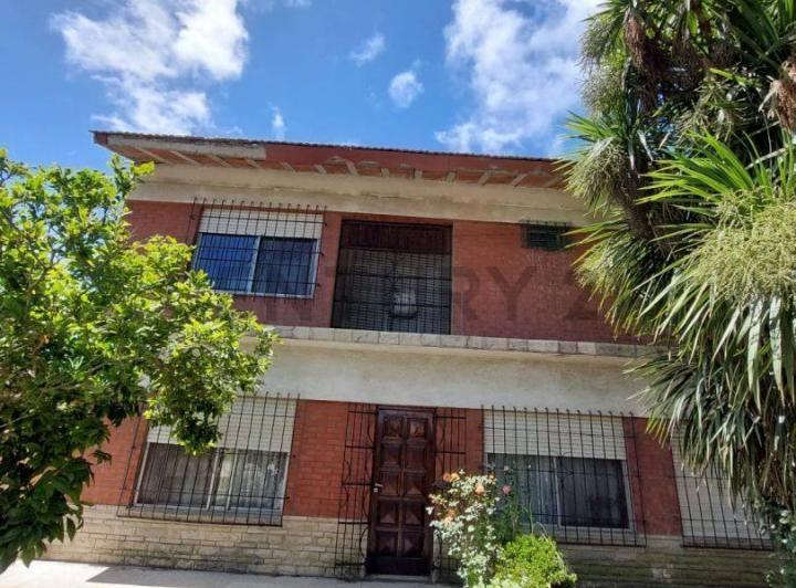 Casa · 283m² · 6 Ambientes