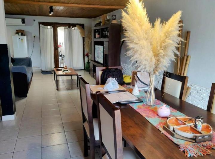 Casa · 166ha · 5 Ambientes · 1 Cochera