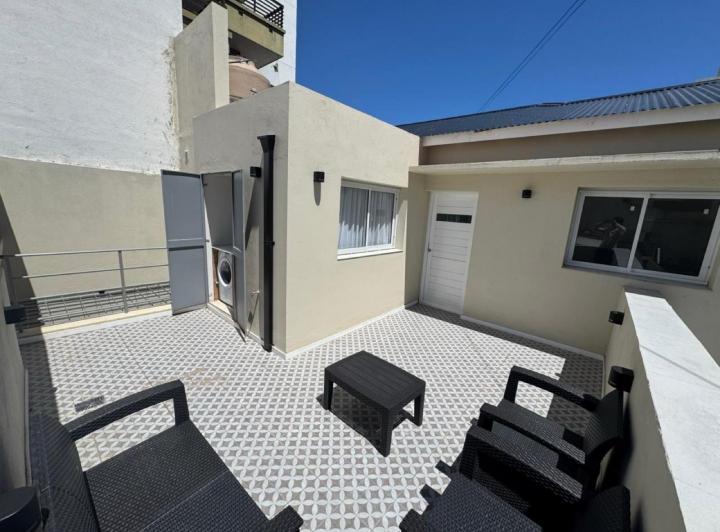 Casa · 160m² · 4 Ambientes · 1 Cochera