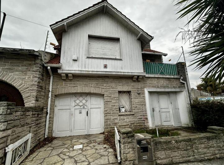 Casa · 262m² · 7 Ambientes