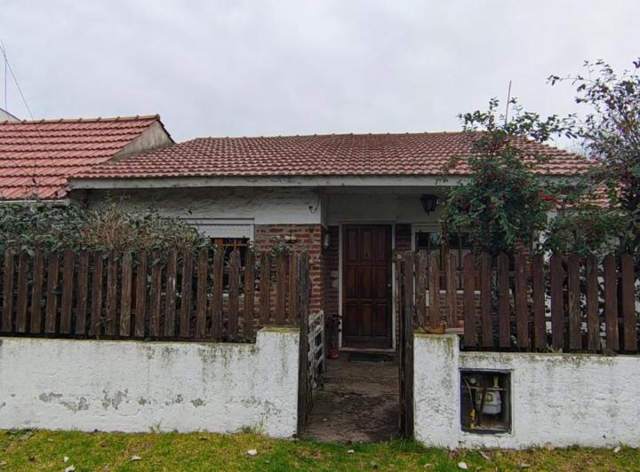 Casa · 102m² · 3 Ambientes · 1 Cochera