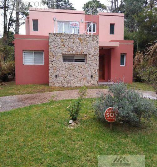 Casa · 480m² · 5 Ambientes