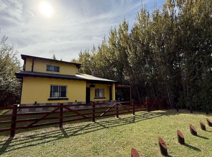 Casa · 199m² · 6 Ambientes · 1 Cochera