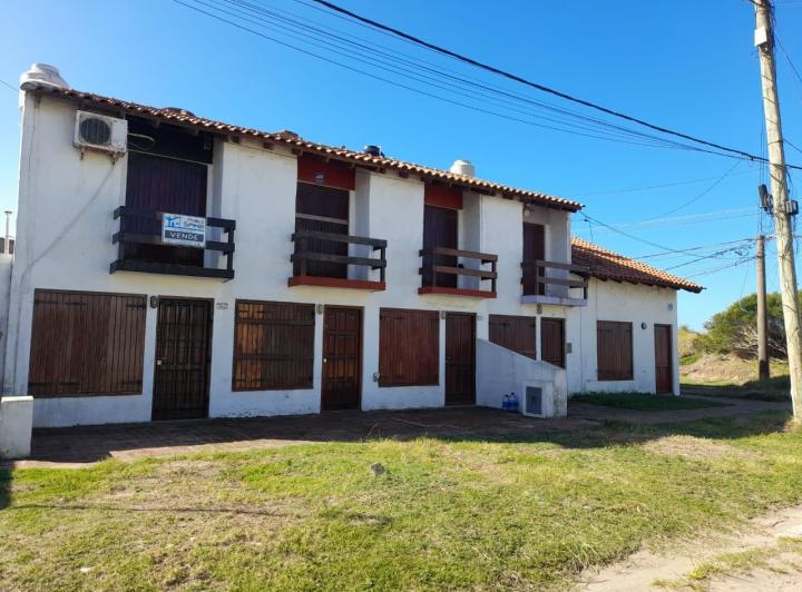 Casa · 55m² · 3 Ambientes · 1 Cochera