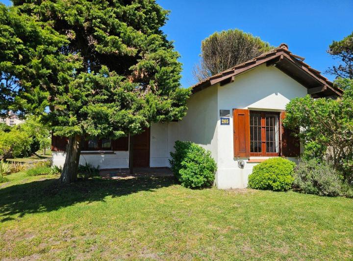 Casa · 100m² · 3 Ambientes · 1 Cochera