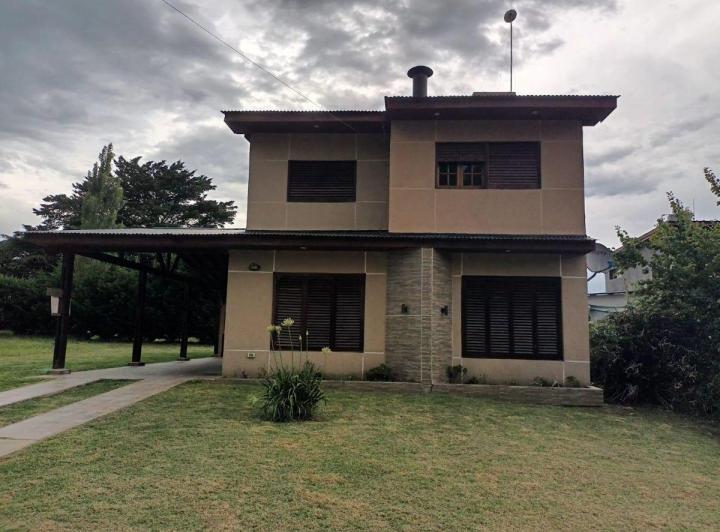 Casa · 120m² · 4 Ambientes · 1 Cochera