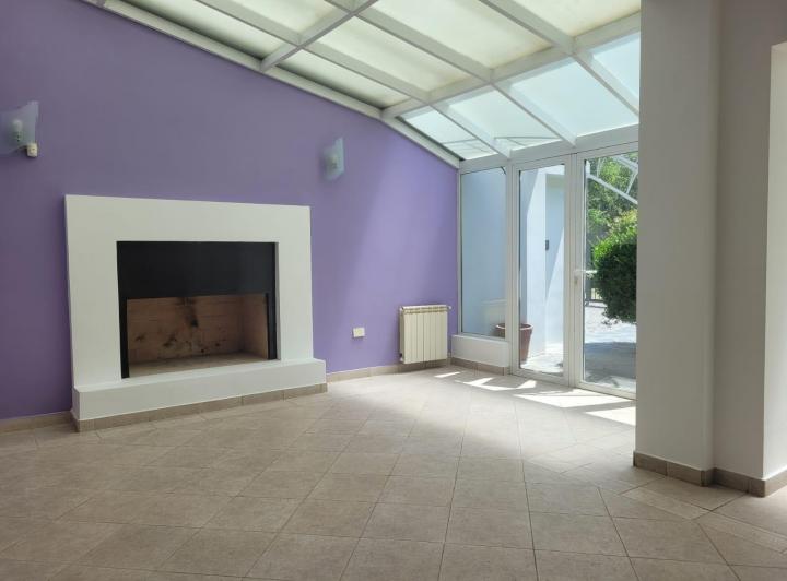 Casa · 307m² · 3 Dormitorios · 2 Cocheras