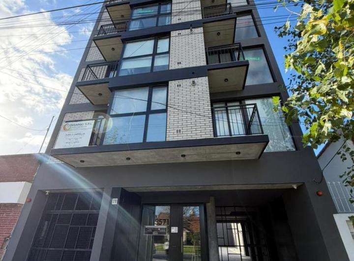 Departamento · 70m² · 3 Ambientes · 1 Cochera