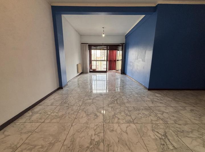 Departamento · 82m² · 4 Ambientes · 1 Cochera