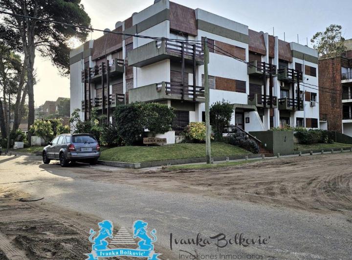 Departamento · 34m² · 2 Ambientes · 1 Cochera
