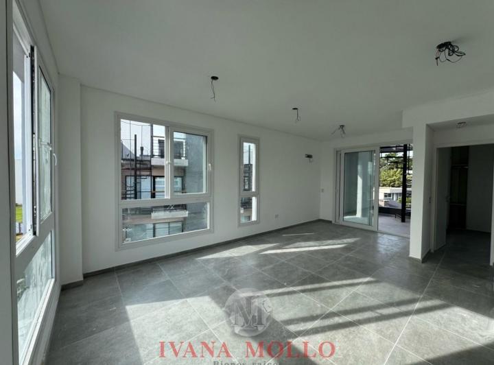 Departamento · 47m² · 2 Ambientes · 1 Cochera
