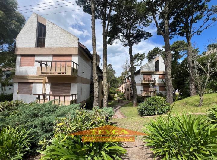 Departamento · 54m² · 3 Ambientes · 1 Cochera