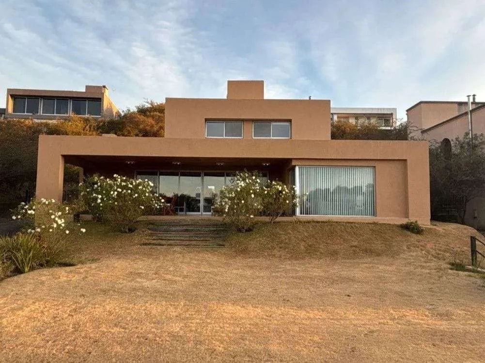 Estancia Q2