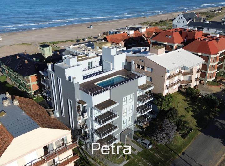 Departamento · 90m² · 4 Ambientes · 1 Cochera