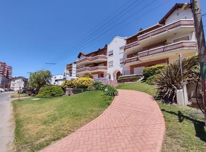 Departamento · 40m² · 2 Ambientes · 1 Cochera