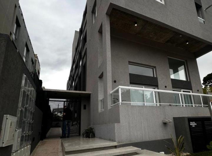 Departamento · 49m² · 2 Ambientes · 1 Cochera