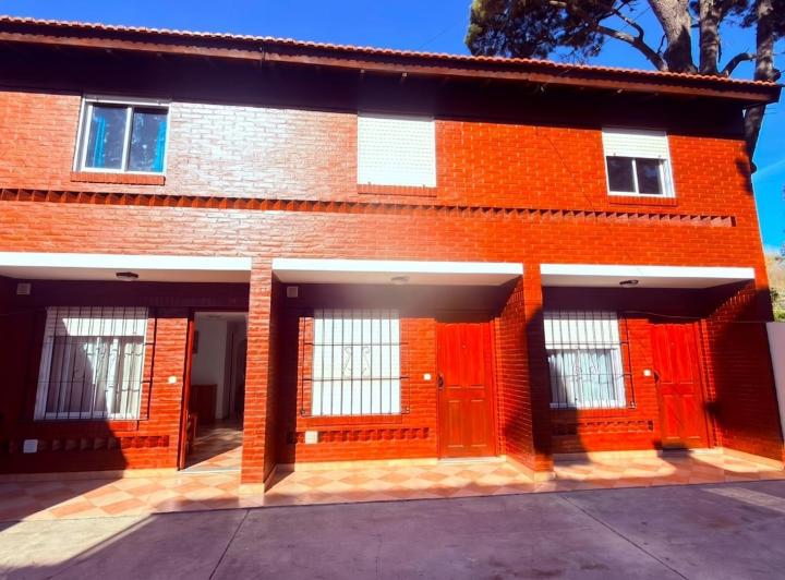Departamento · 60m² · 4 Ambientes · 1 Cochera