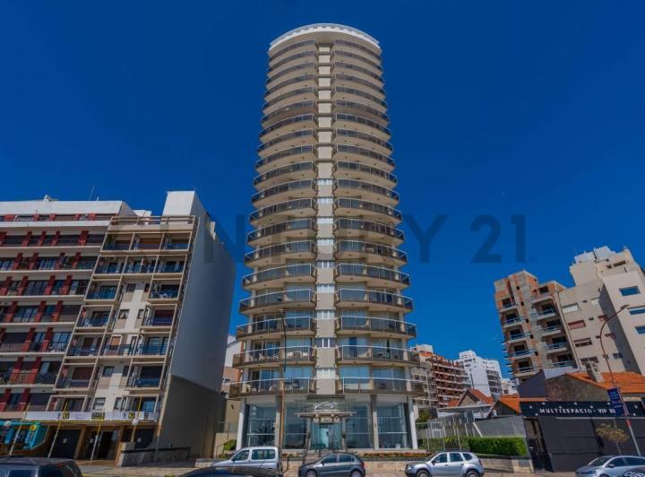 Departamento · 122m² · 4 Ambientes · 2 Cocheras