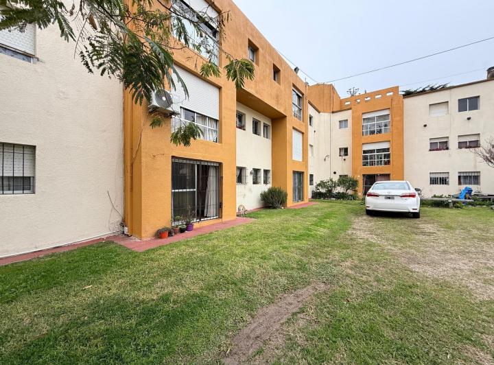 Departamento · 50m² · 3 Ambientes · 1 Cochera