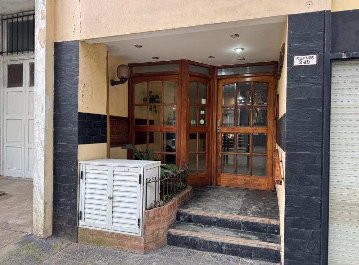 Departamento · 40m² · 2 Ambientes · 1 Cochera