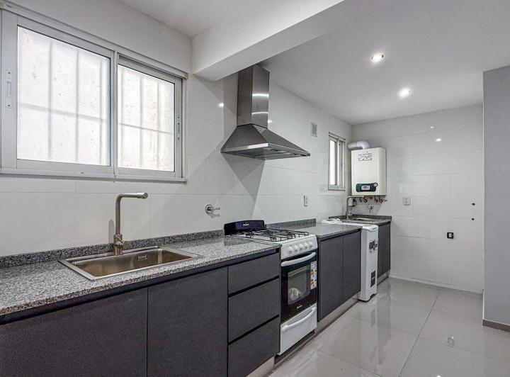 Departamento · 76m² · 4 Ambientes · 1 Cochera